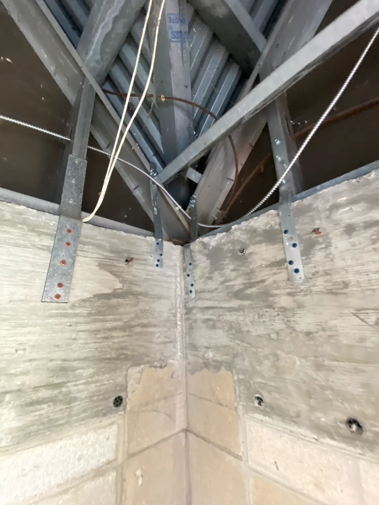 Roofing contractors Palm Bay